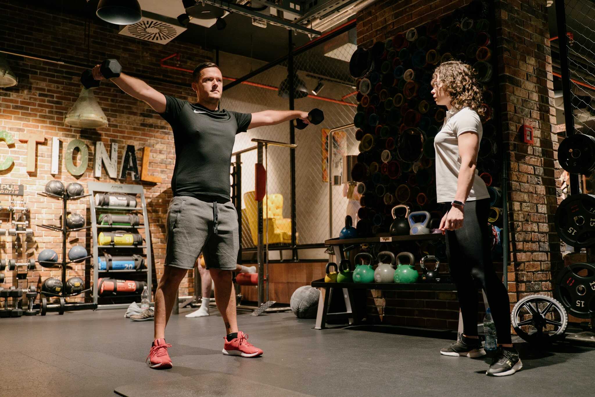 trening personalny Szczecin, fizjoterapia Szczecin, studio treningowe Szczecin, trener personalny Szczecin, rehabilitacja Szczecin, ćwiczenia indywidualne Szczecin , StacjaFit