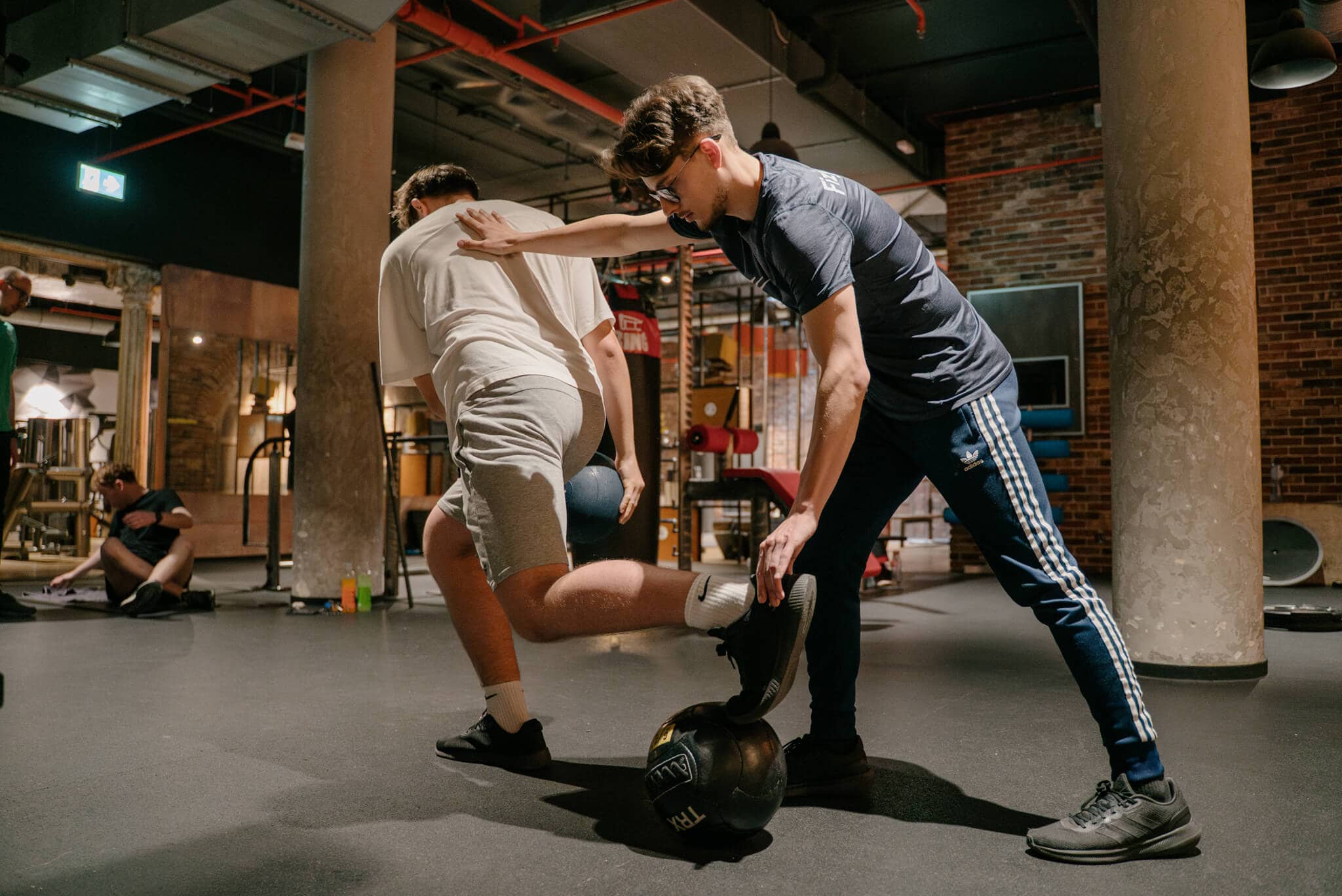 trening personalny Szczecin, fizjoterapia Szczecin, studio treningowe Szczecin, trener personalny Szczecin, rehabilitacja Szczecin, ćwiczenia indywidualne Szczecin , StacjaFit